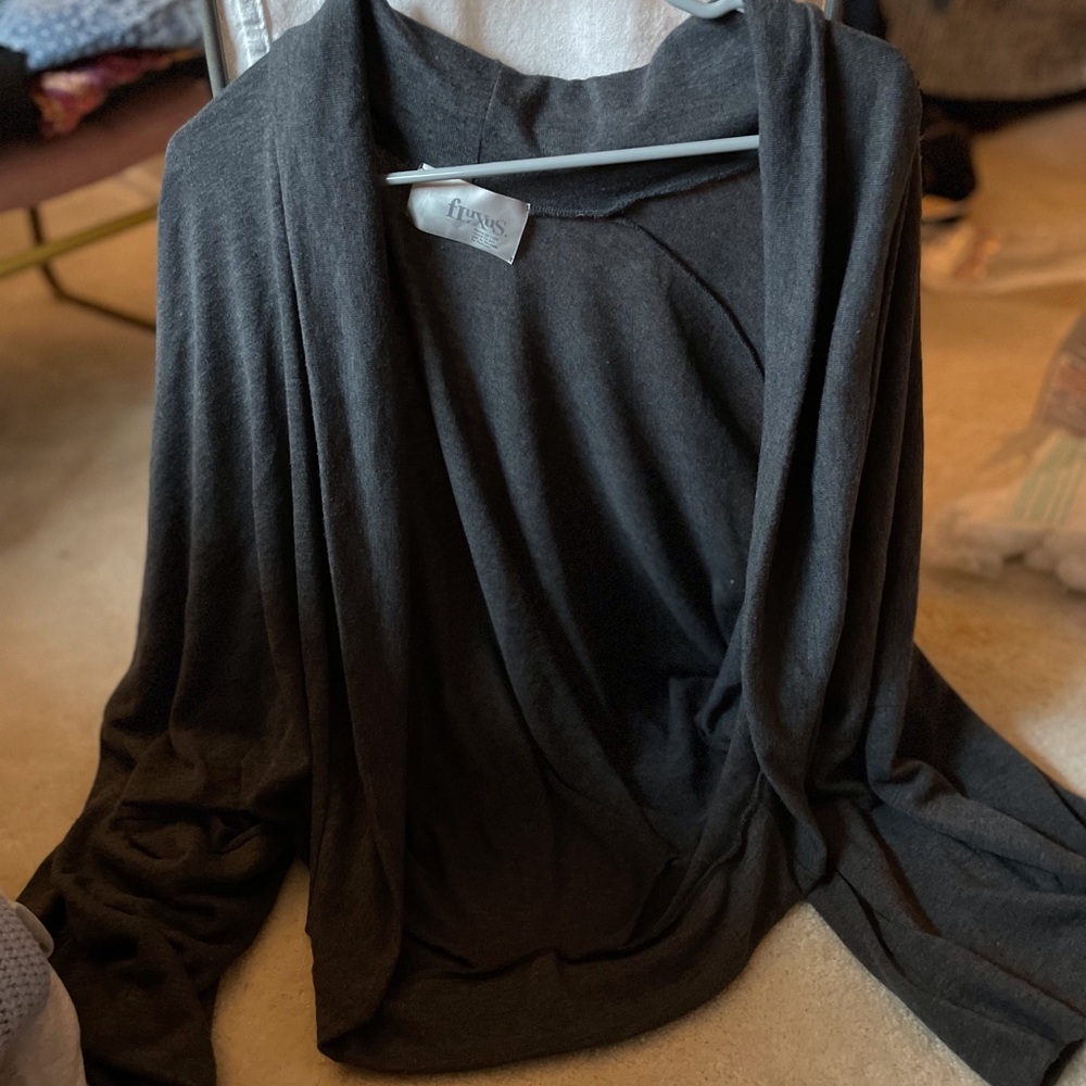 Cardigan/wrap with bat wing sleeves